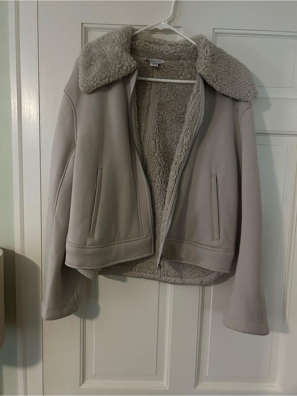 EUC Beige Athleta Knit / Sherpa Jacket - size Small